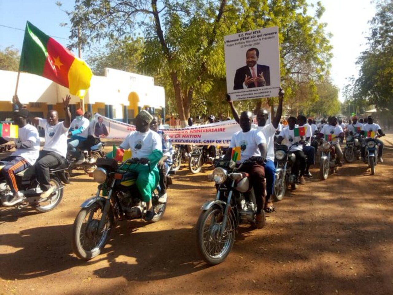 Jeunesse au Cameroun : entre louanges pour Paul Biya et réalités ...